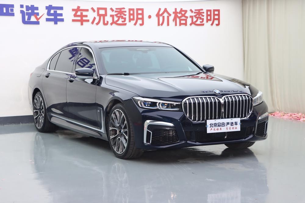 BMW 7-Series 2019 — фото автомобиля