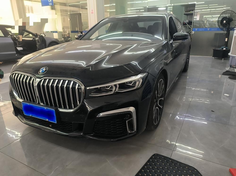 BMW 7-Series 2019 — фото автомобиля