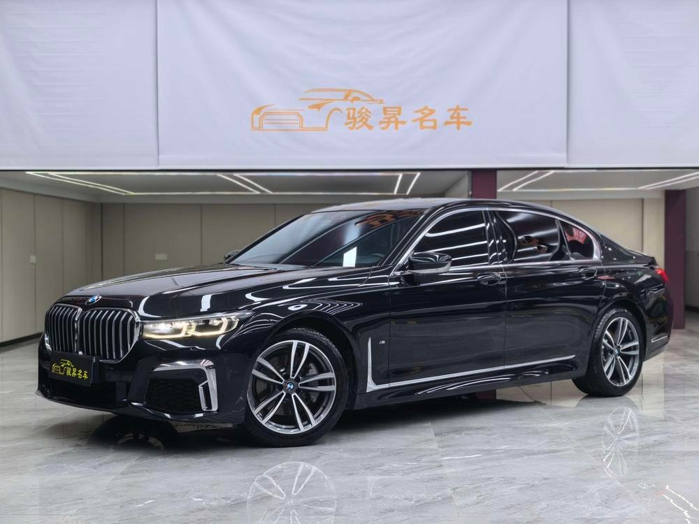 BMW 7-Series 2021 — фото автомобиля
