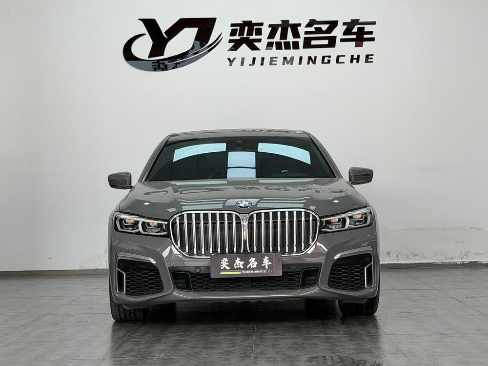 BMW 7-Series 2019 — фото автомобиля