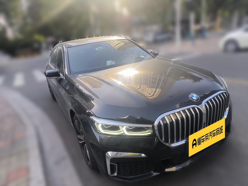 BMW 7-Series 2021 — фото автомобиля