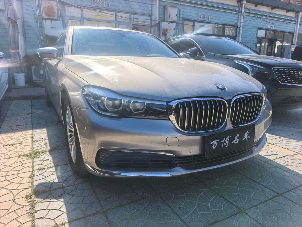 BMW 7-Series 2016 — фото автомобиля