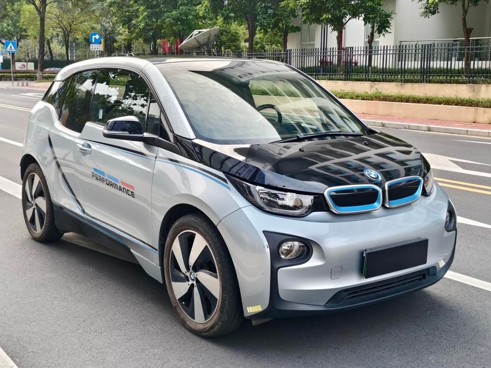 BMW i3 (Import) 2015 — фото автомобиля