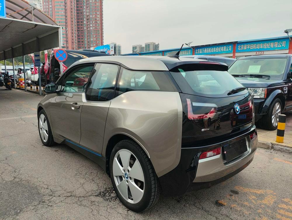 BMW i3 (Import) 2015 — фото автомобиля