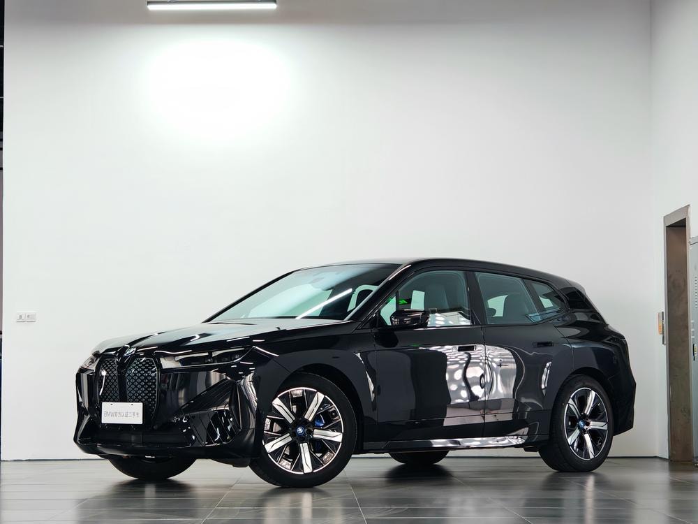 BMW iX 2022 — фото автомобиля