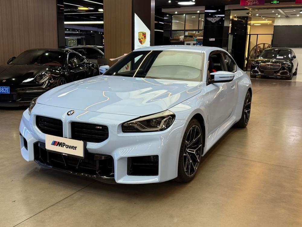 BMW M2 2024 — фото автомобиля