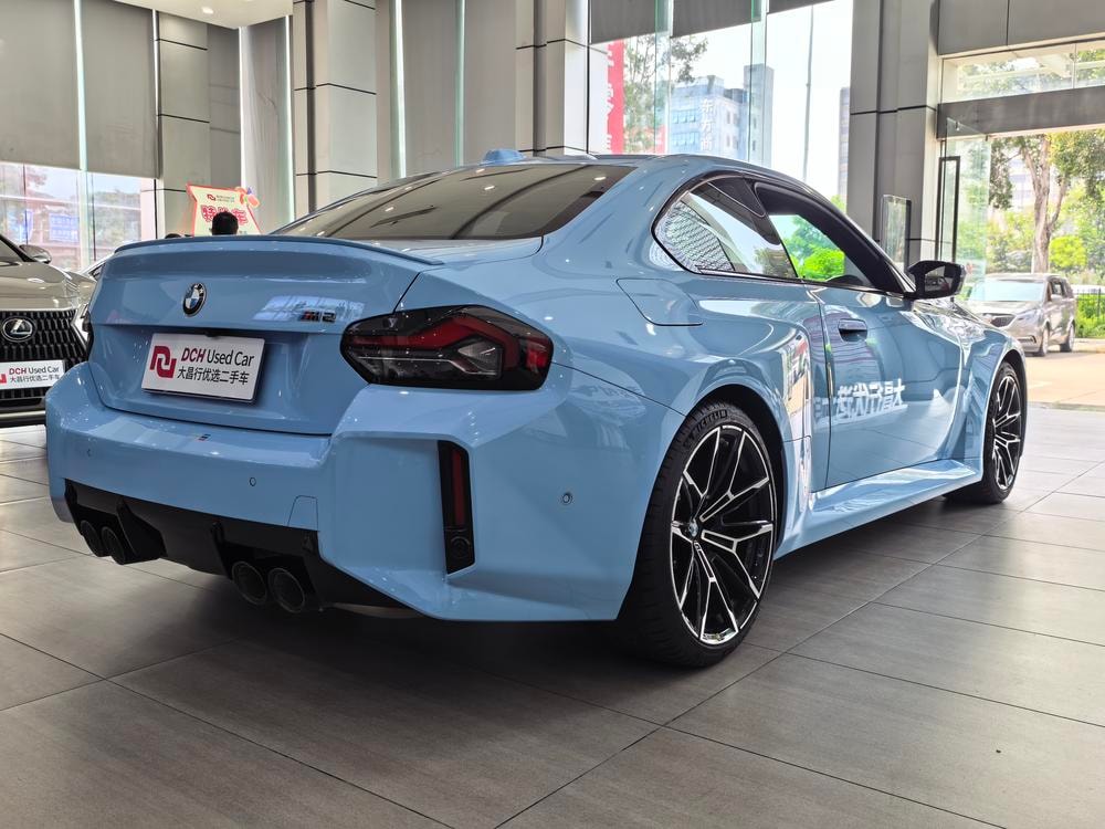 BMW M2 2024 — фото автомобиля