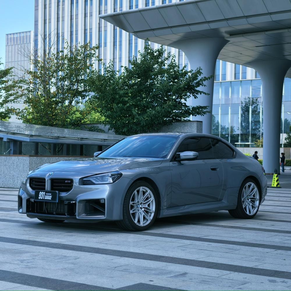 BMW M2 2024 — фото автомобиля 1