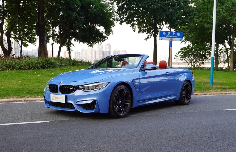 BMW M4 2014 — фото автомобиля