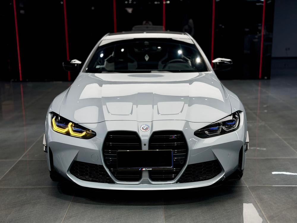 BMW M4 2022 — фото автомобиля