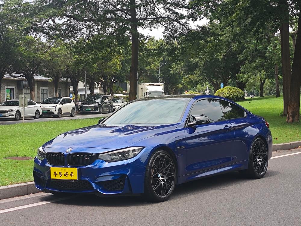 BMW M4 2019 — фото автомобиля