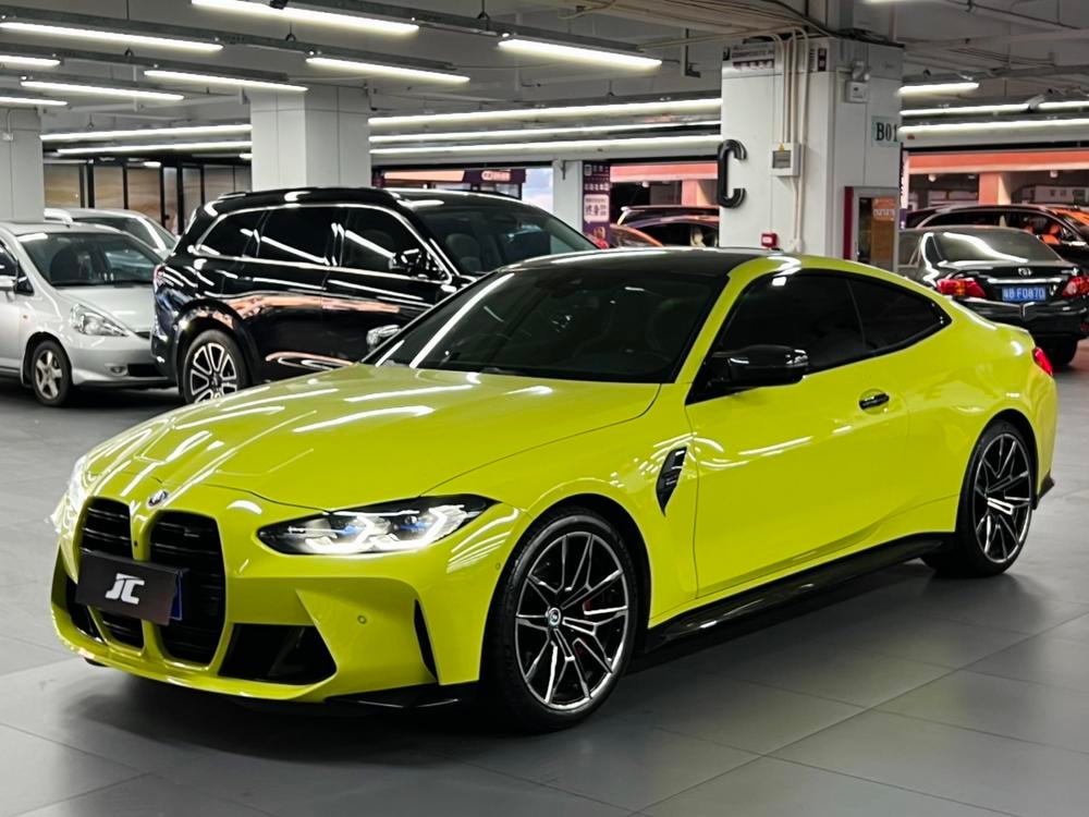 BMW M4 2022 — фото автомобиля