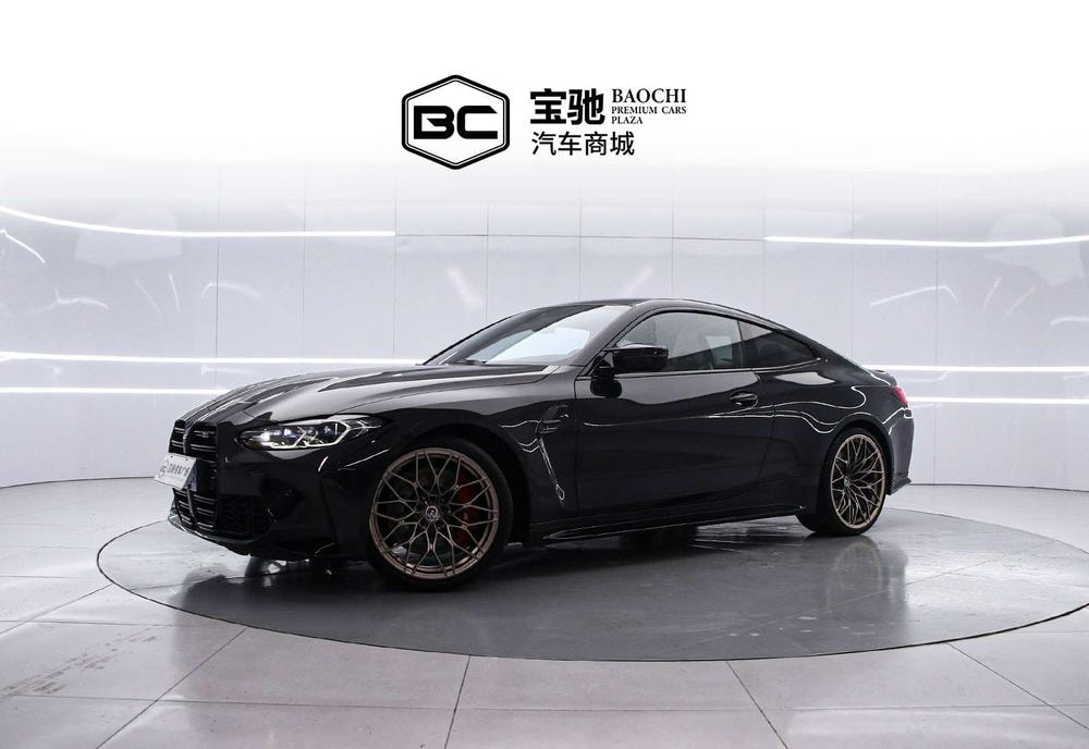 BMW M4 2022 — фото автомобиля