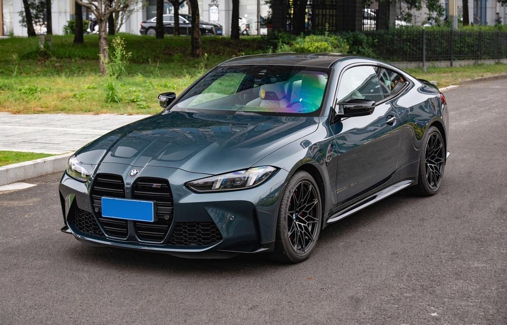 BMW M4 2024 — фото автомобиля 1