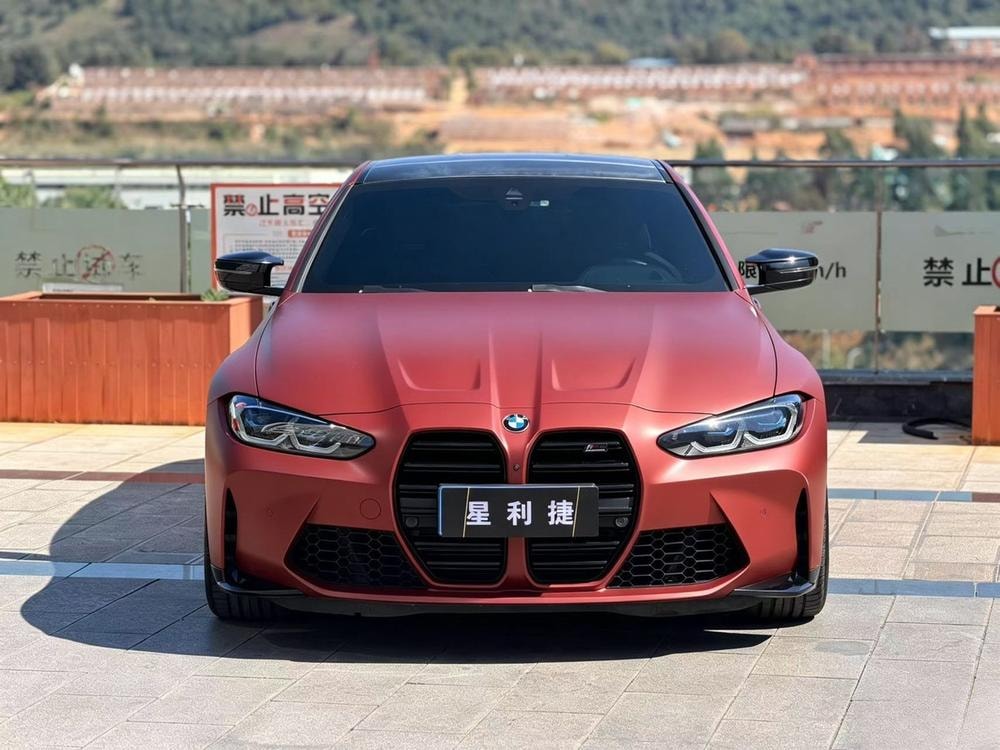 BMW M4 2021 — фото автомобиля 1