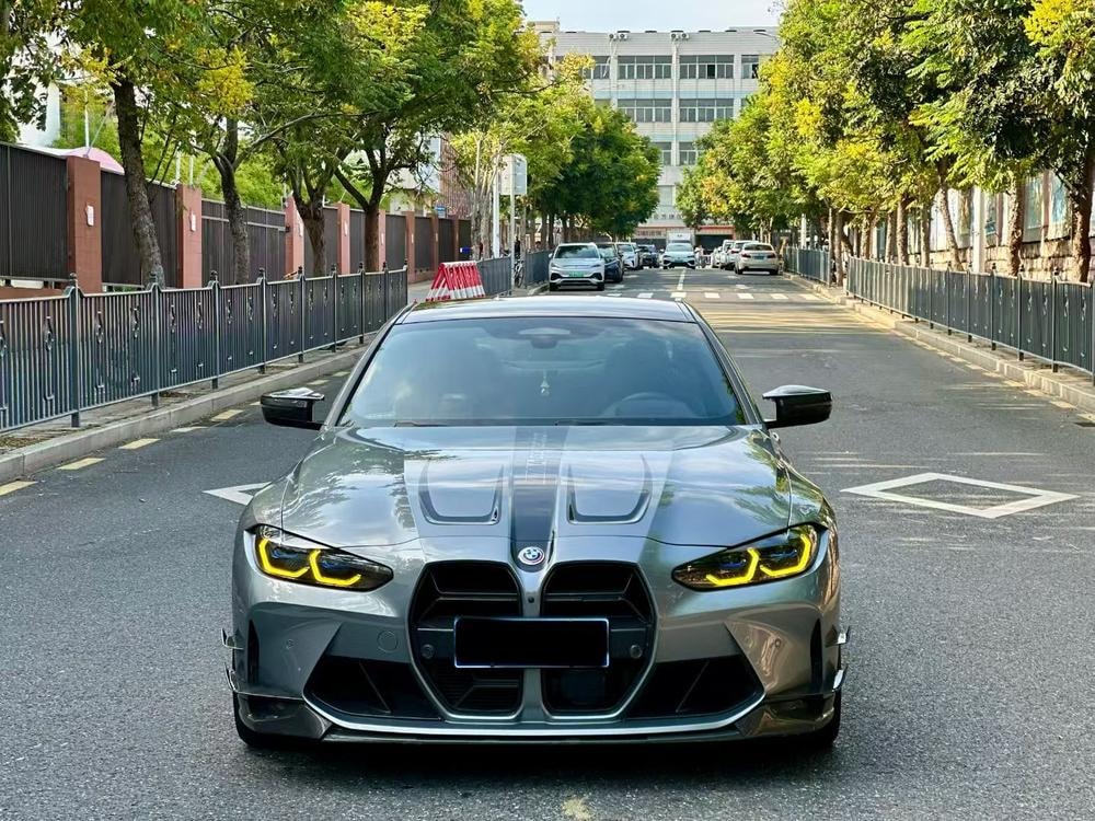 BMW M4 2023 — фото автомобиля 1