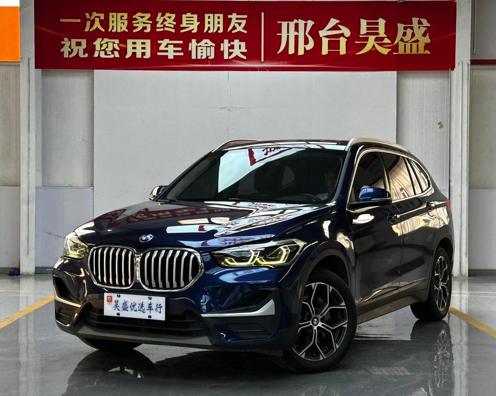 BMW X1 2020 — фото автомобиля