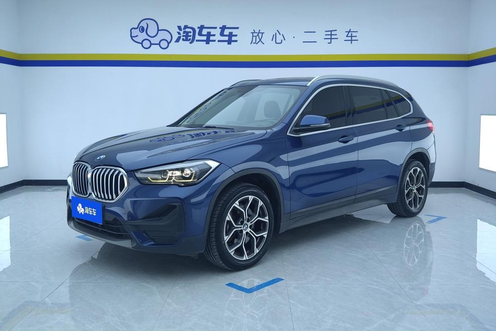 BMW X1 2022 — фото автомобиля 1