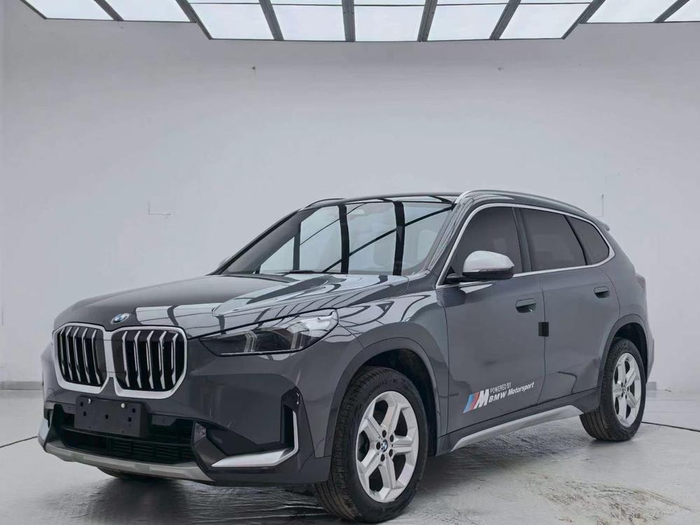 BMW X1 2023 — фото автомобиля
