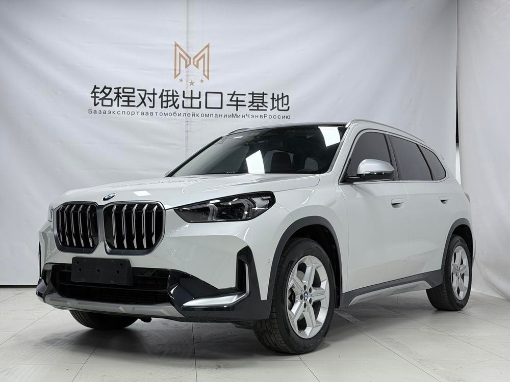 BMW X1 2023 — фото автомобиля