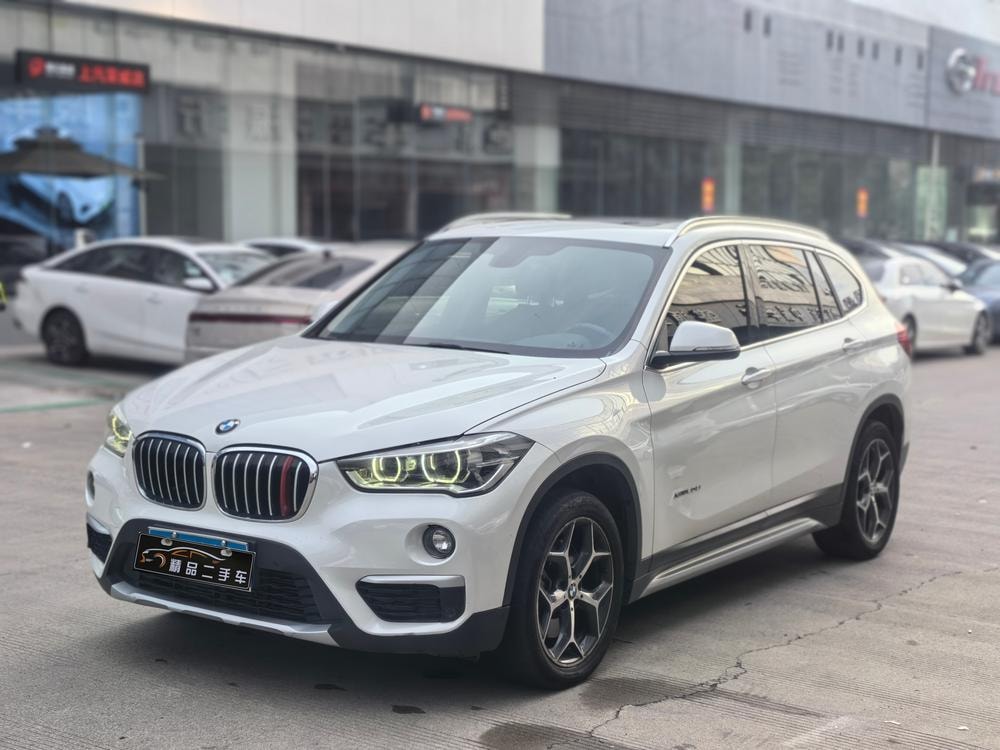 BMW X1 2016 — фото автомобиля