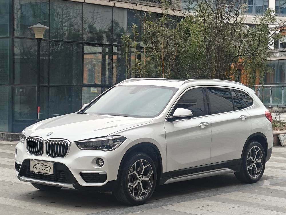 BMW X1 2018 — фото автомобиля 1