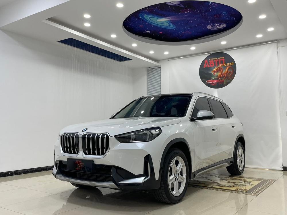 BMW X1 2023 — фото автомобиля