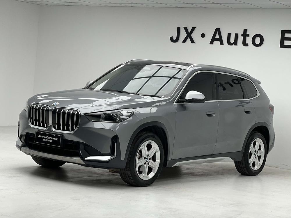 BMW X1 2023 — фото автомобиля