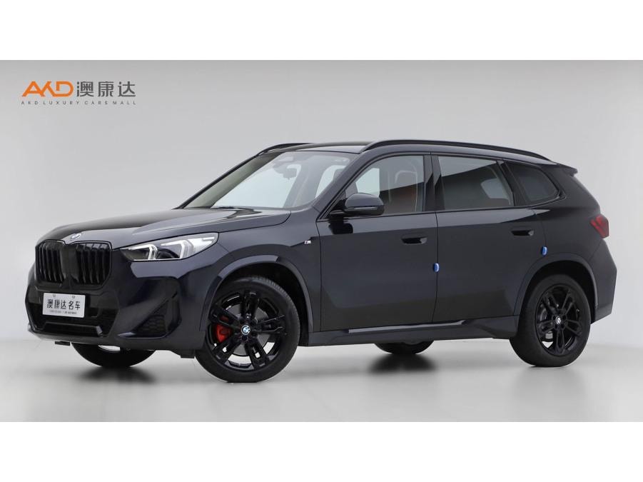 BMW X1 2023 — фото автомобиля 1