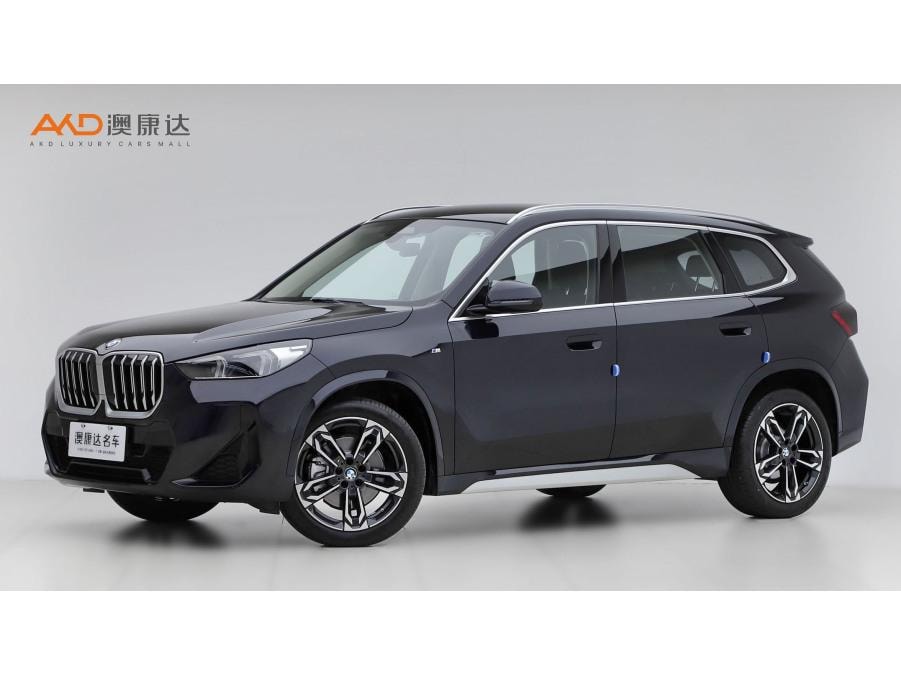 BMW X1 2023 — фото автомобиля 1