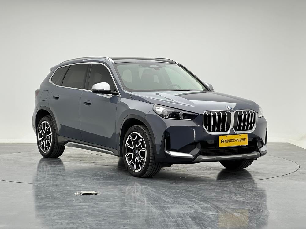 BMW X1 2023 — фото автомобиля 1