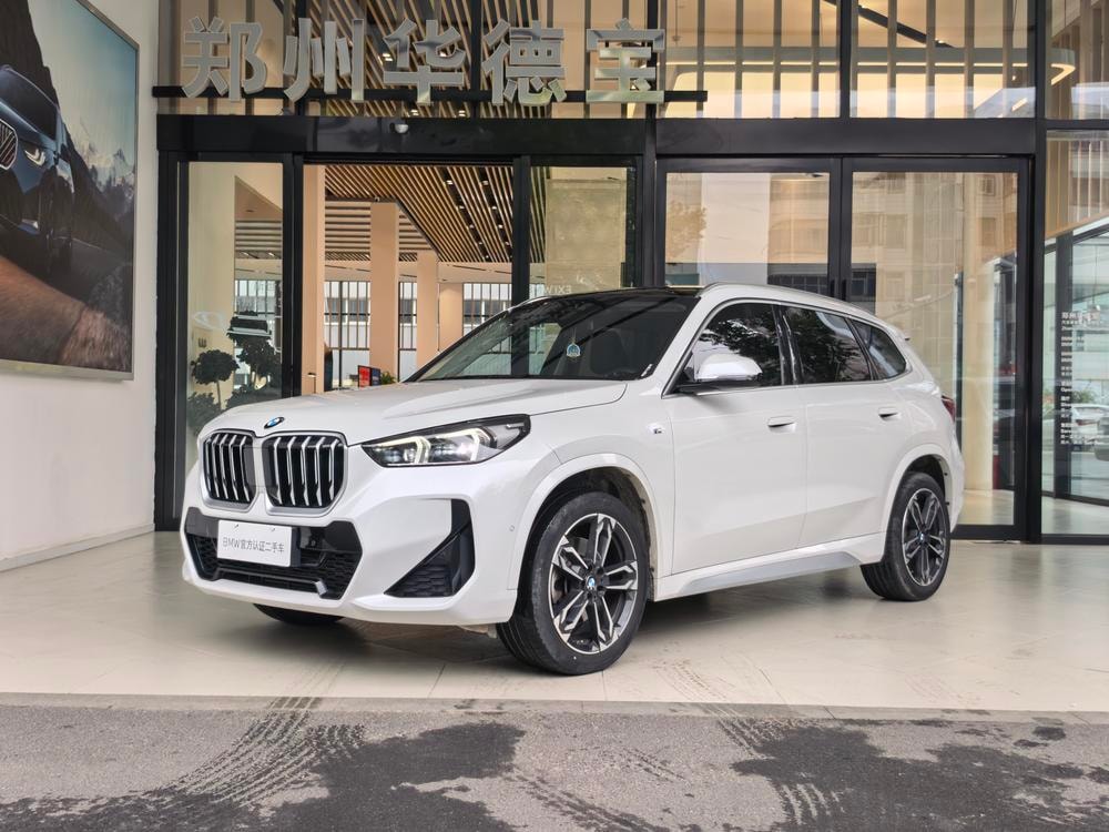 BMW X1 2025 — фото автомобиля