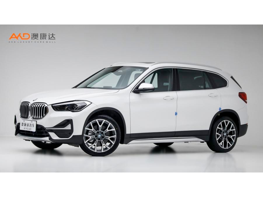BMW X1 2022 — фото автомобиля