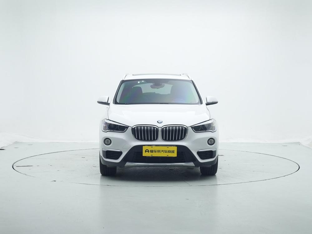 BMW X1 2019 — фото автомобиля