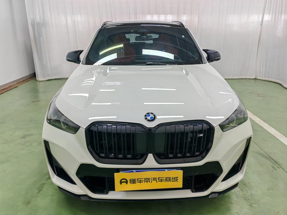 BMW X1 2024 — фото автомобиля