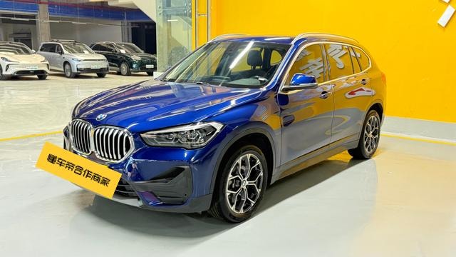 BMW X1 2020 — фото автомобиля