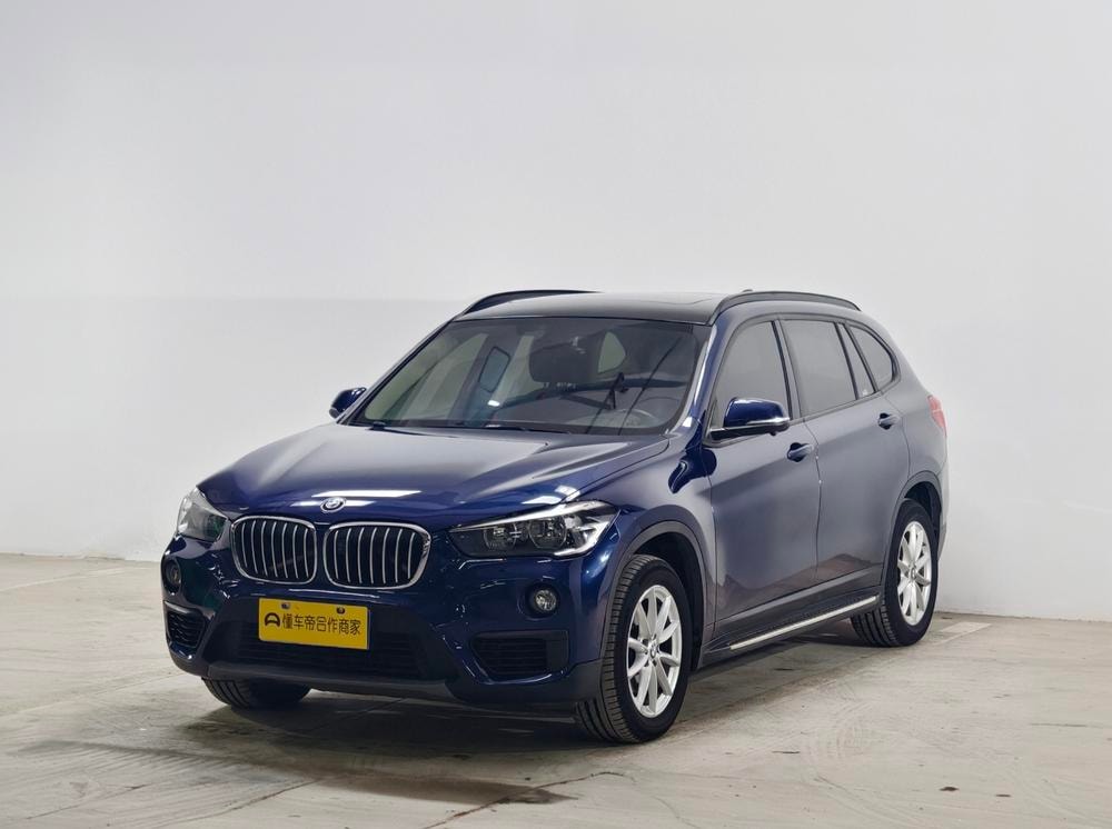 BMW X1 2018 — фото автомобиля