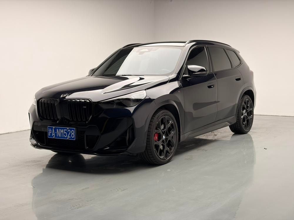 BMW X1 2024 — фото автомобиля