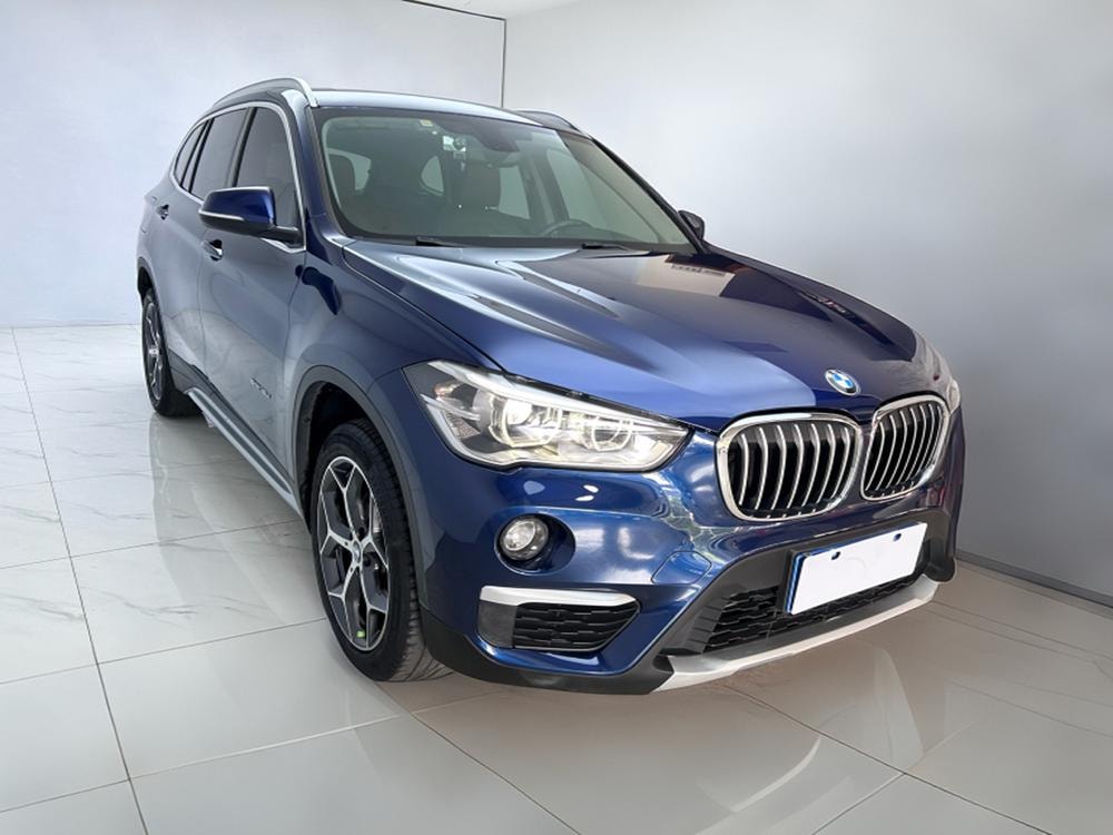 BMW X1 2018 — фото автомобиля 1