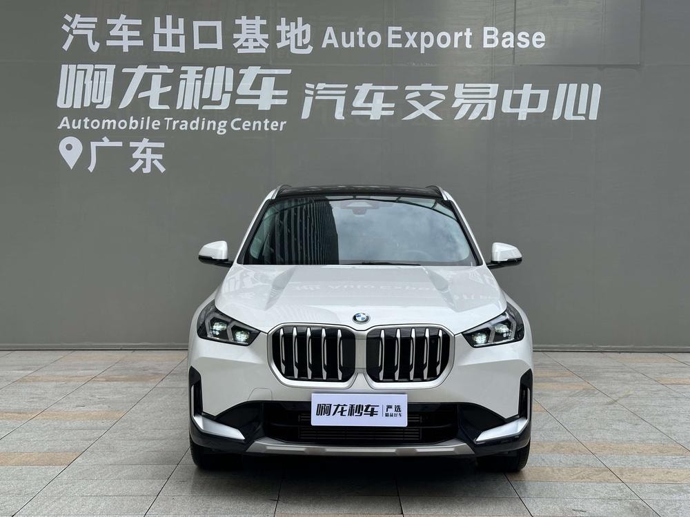 BMW X1 2025 — фото автомобиля