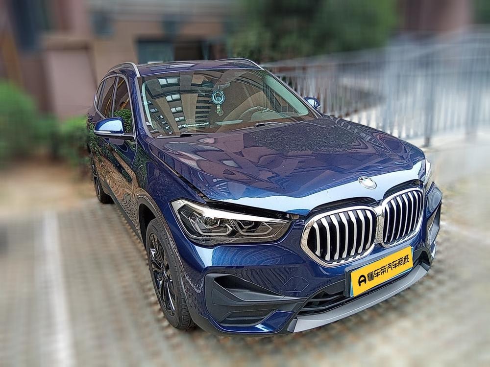 BMW X1 2020 — фото автомобиля 1