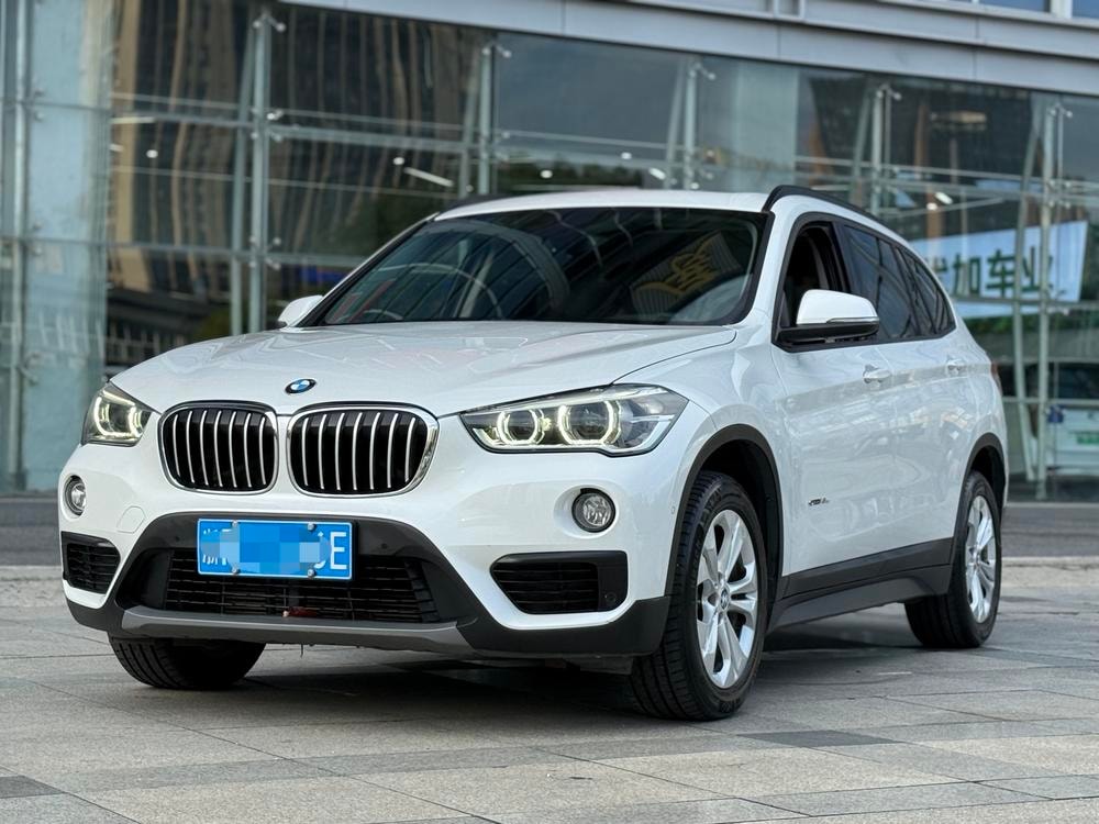 BMW X1 2016 — фото автомобиля