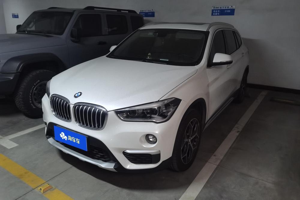 BMW X1 2019 — фото автомобиля 1