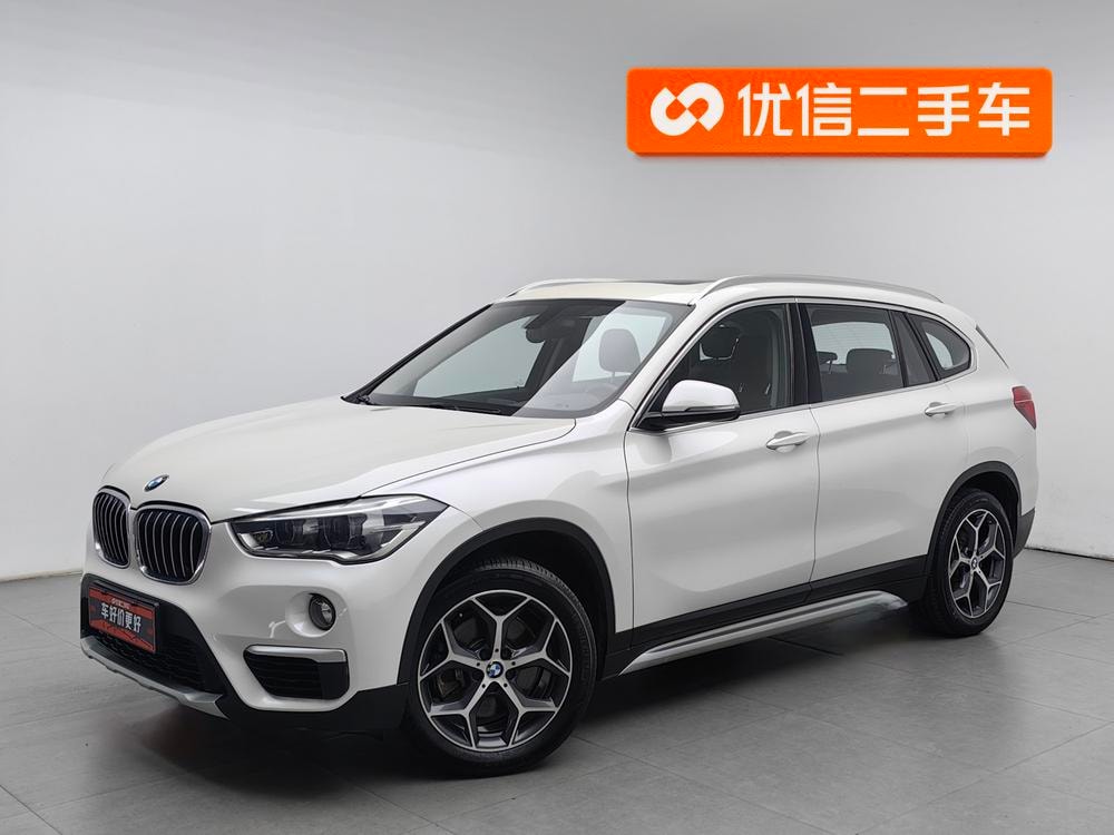 BMW X1 2018 — фото автомобиля