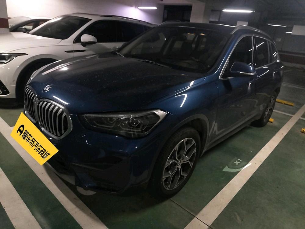 BMW X1 2021 — фото автомобиля 1