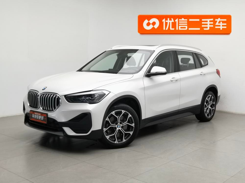 BMW X1 2021 — фото автомобиля 1