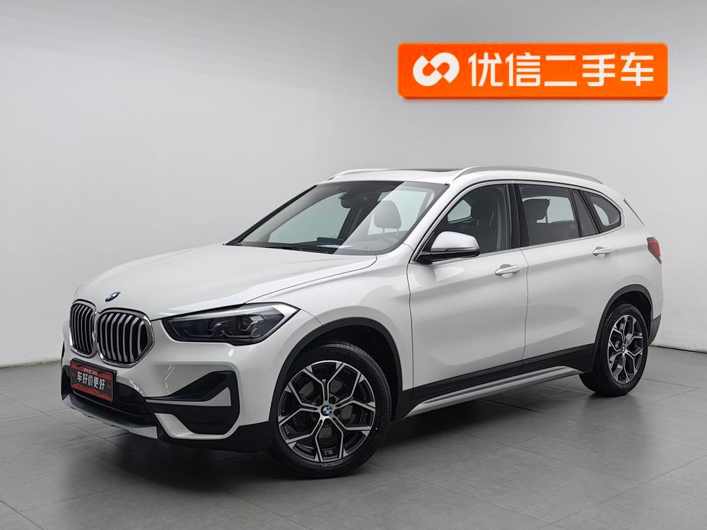 BMW X1 2021 — фото автомобиля 1