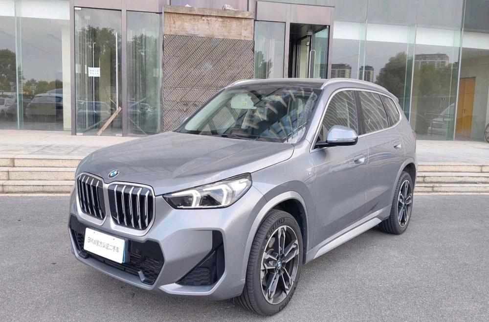 BMW X1 2023 — фото автомобиля 1