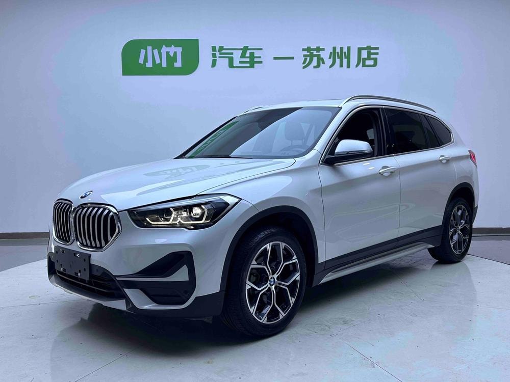 BMW X1 2022 — фото автомобиля 1
