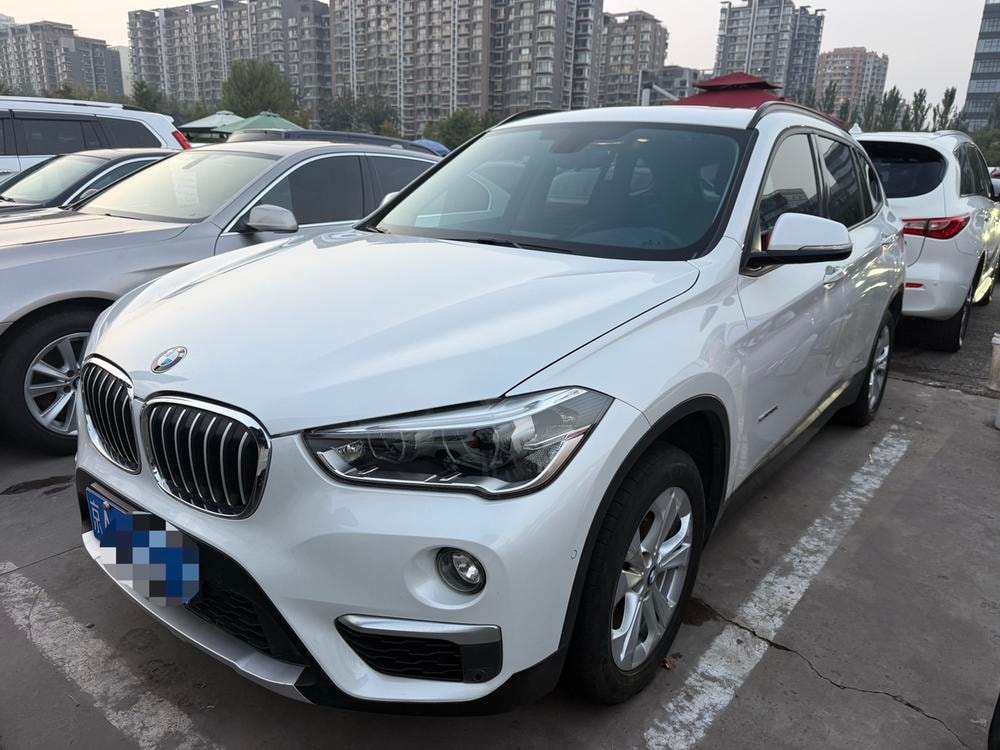 BMW X1 2016 — фото автомобиля